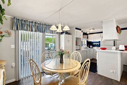 800 Waterway Dr. photo 4