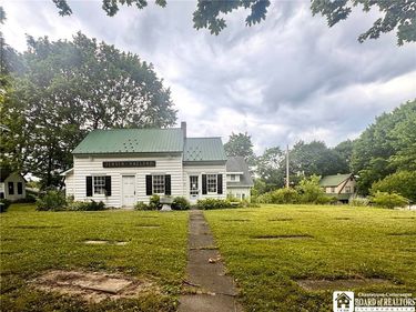 1175, 1173, 1171 N Main Street , Jamestown, NY 14701