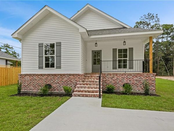 61052 N MILL Road , Lacombe, LA 70445