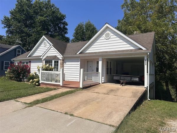 811 Miller Street , New Haven, MO 63068