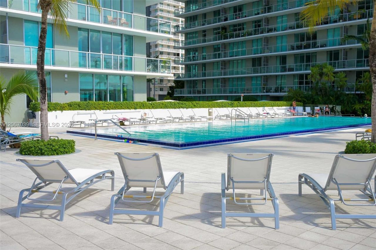 1111 SW 1st Ave, Unit 3624-N, Miami, FL 33130 Photo