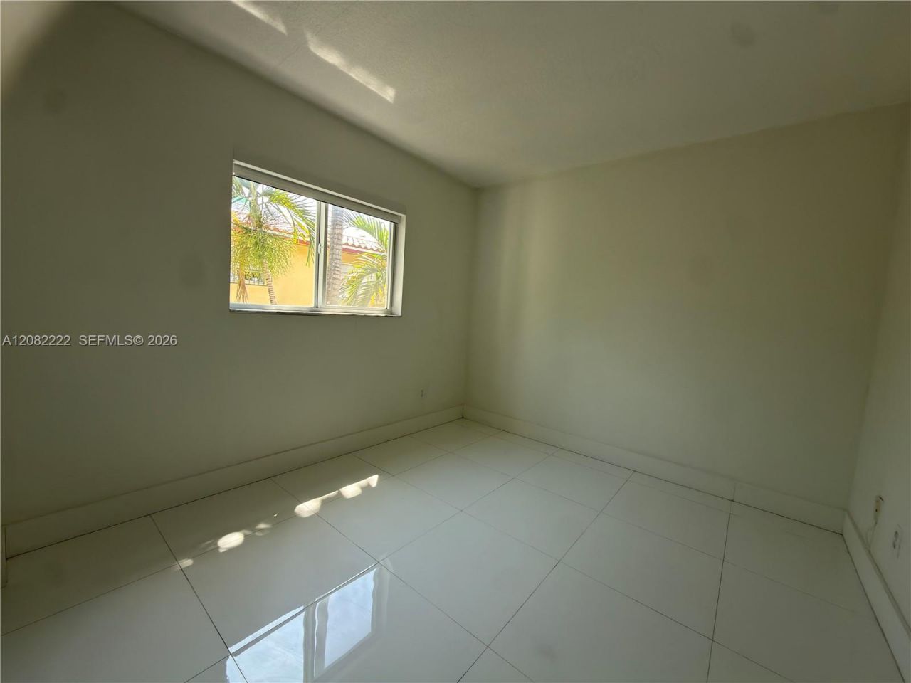 695 SW 11th St , Unit 204, Miami, FL 33129 Photo