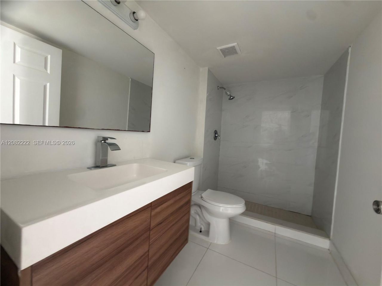695 SW 11th St , Unit 204, Miami, FL 33129 Photo