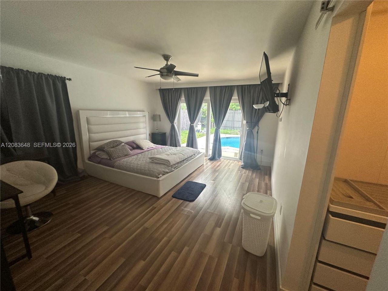 851 NE 205th St, Miami, FL 33179 Photo