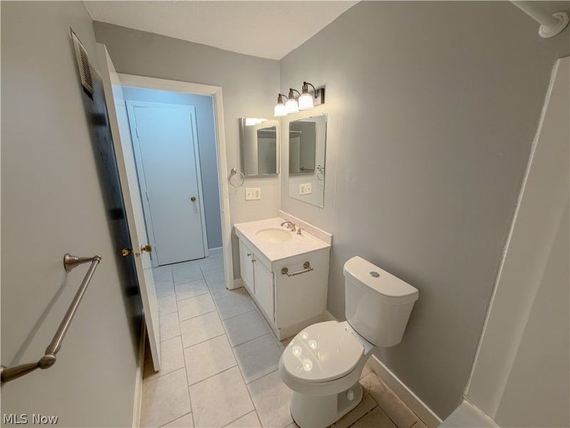 640 S Shore Court, Vermilion, OH 44089 Photo 12