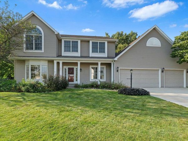 601 Finch Drive, South Bend, IN 46614
