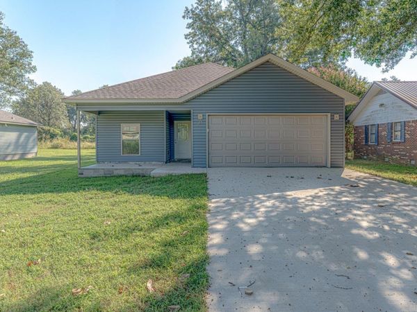 209 Thompson St, Luxora, AR 72358