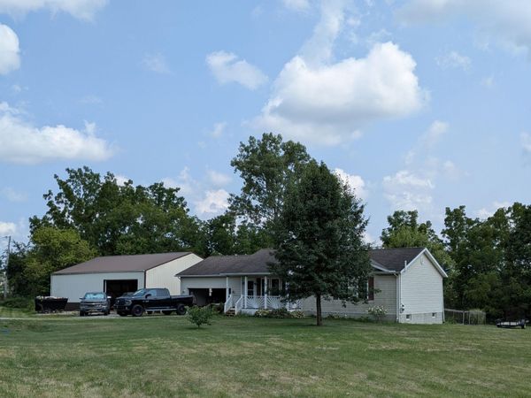 190 W Williams Street , Cardington, OH 43315