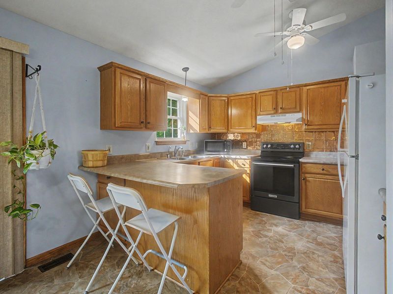 190 W Williams Street, Cardington, OH 43315 Photo 13