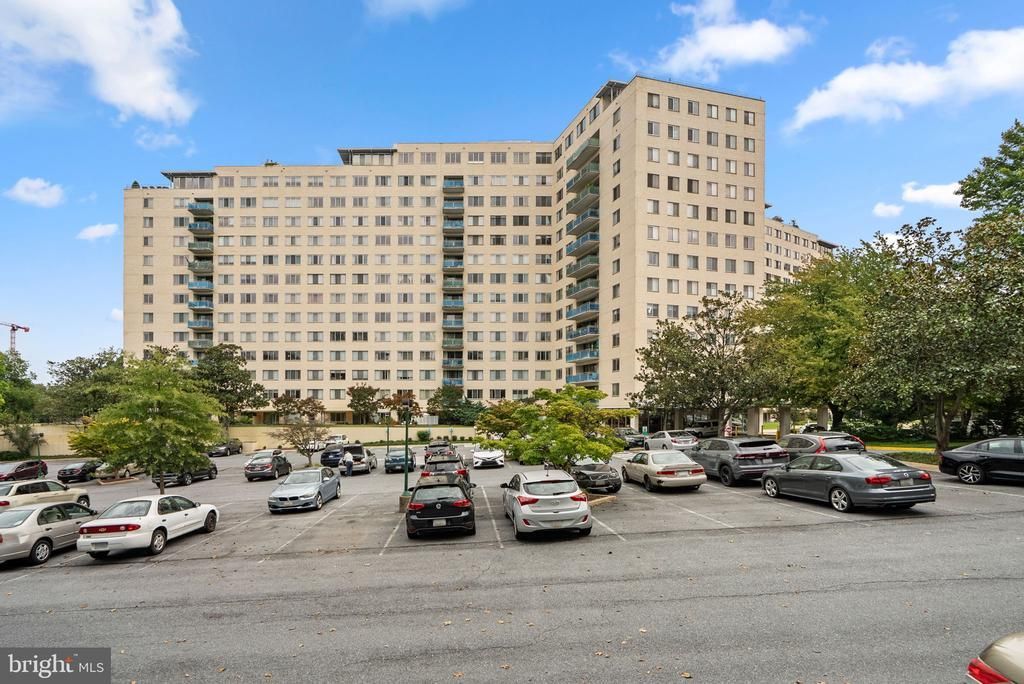 10201 GROSVENOR PLACE , ROCKVILLE, MD 20852