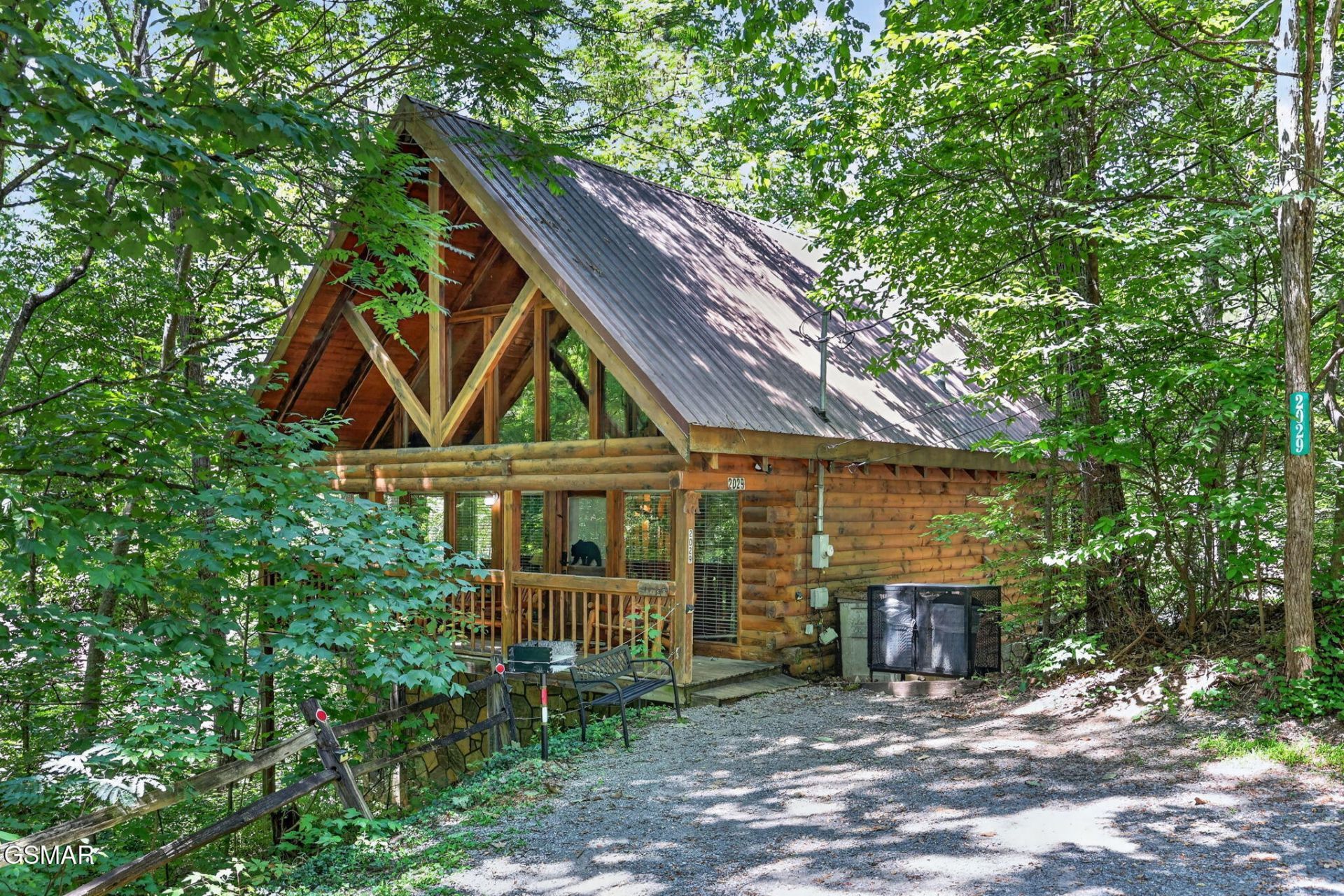 2029 Beach Front Drive, Sevierville, TN 37876 Main Photo