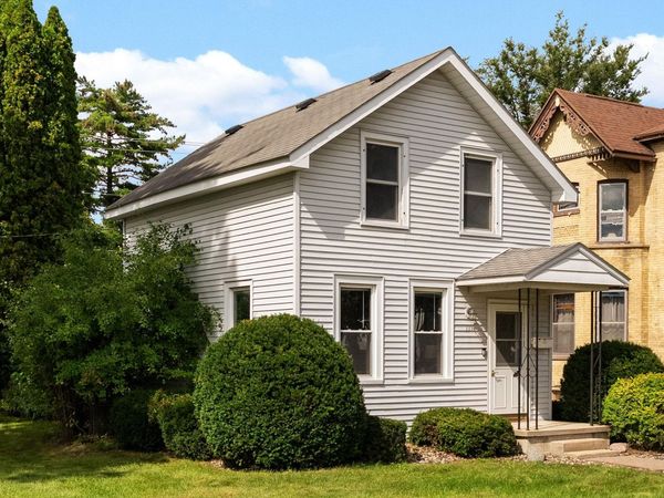 111 E Carroll Street, Portage, WI 53901