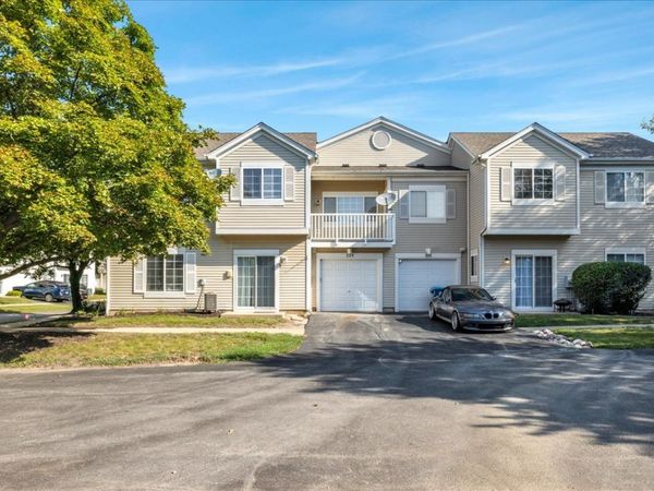 129 Braxton Lane , Aurora, IL 60504