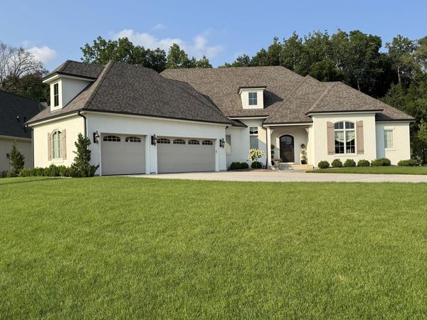 1620 Yardley COURT, Oconomowoc, WI 53066