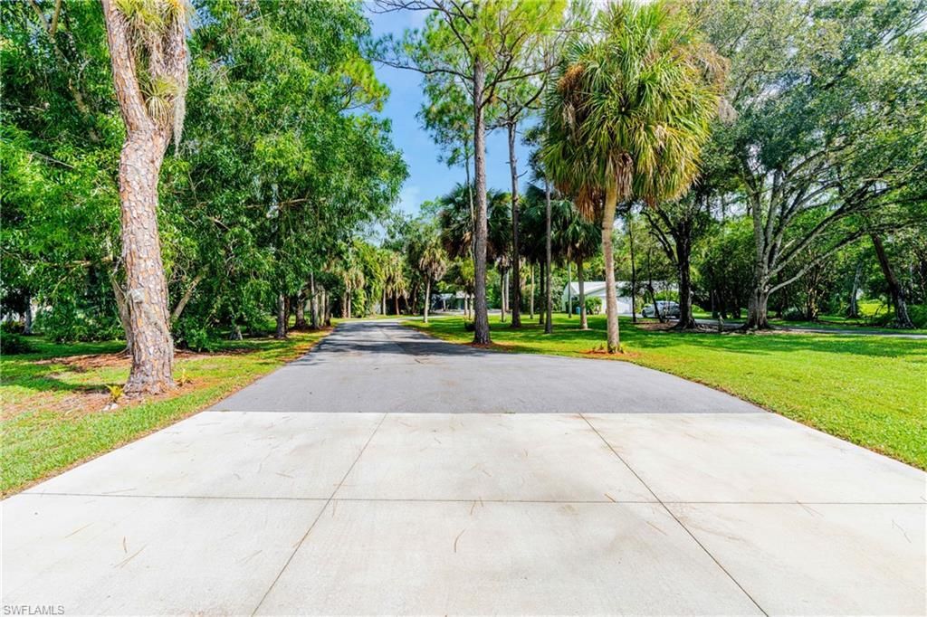 6031 Dogwood Way , Naples, FL 34116 Photo