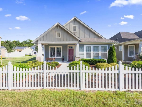 4245 Courtly Lane , Belmont, NC 28012