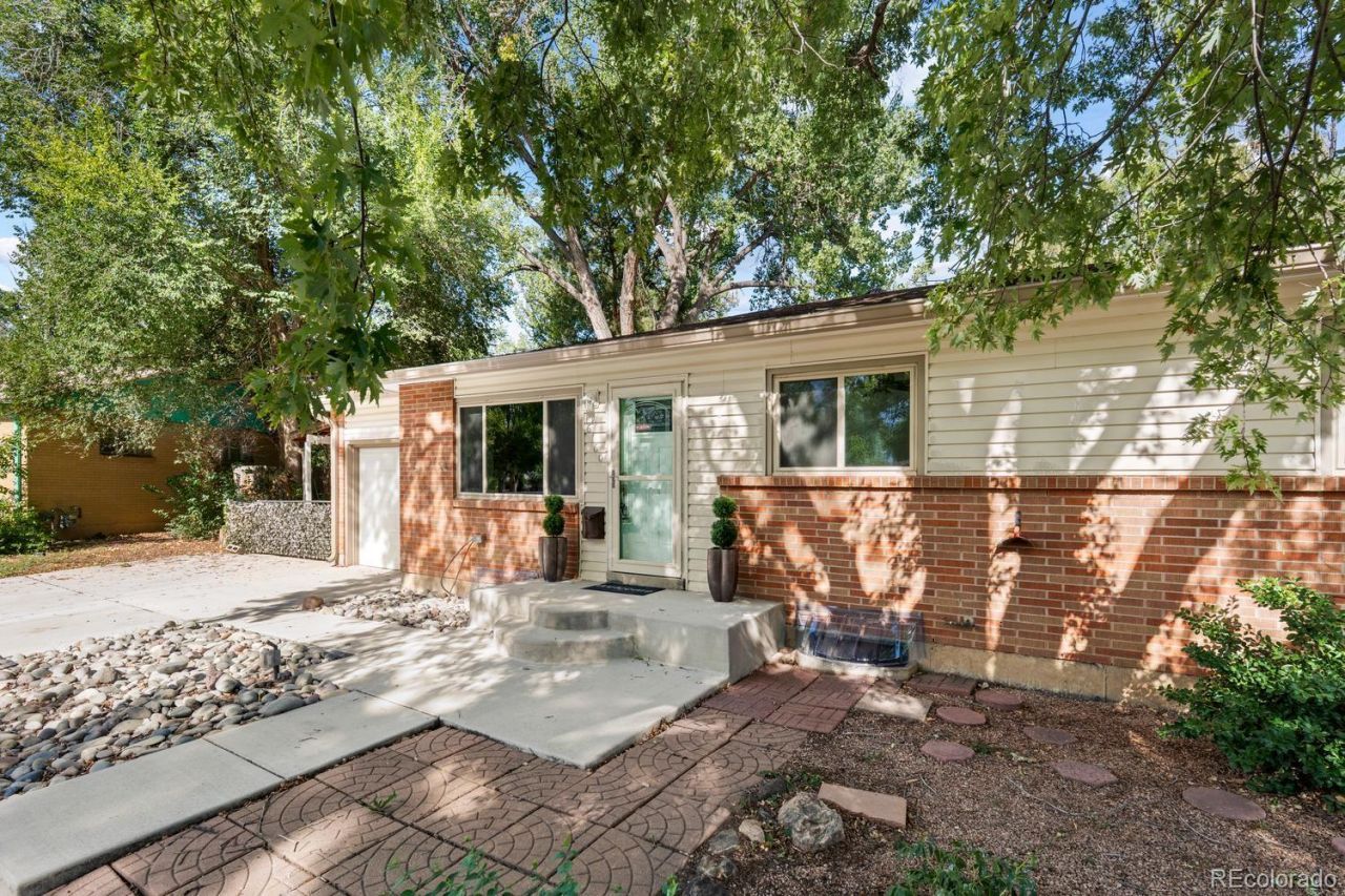6160 Brooks Drive, Arvada, CO 80004 Main Photo