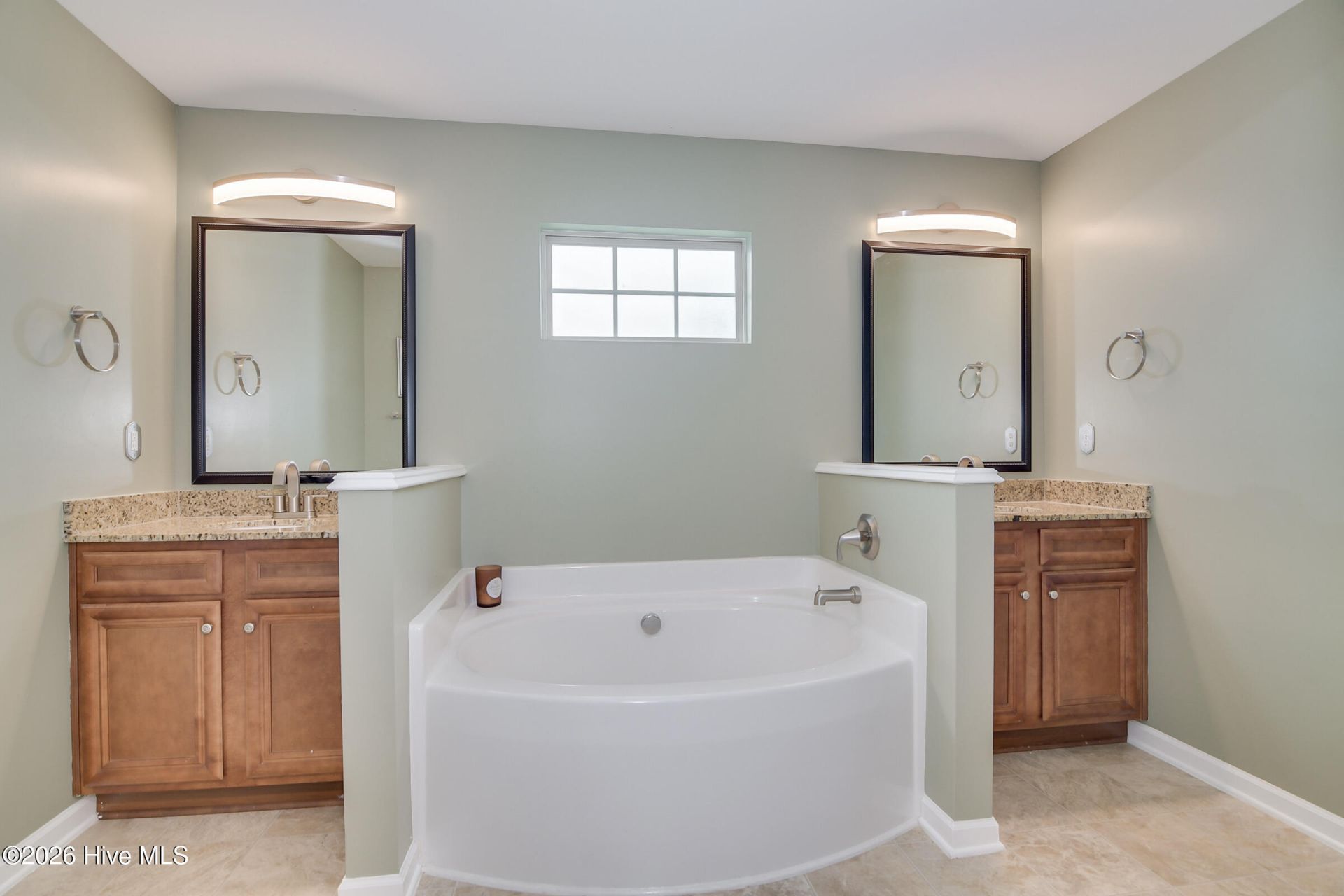 613 Buttonwood Drive Photo 22