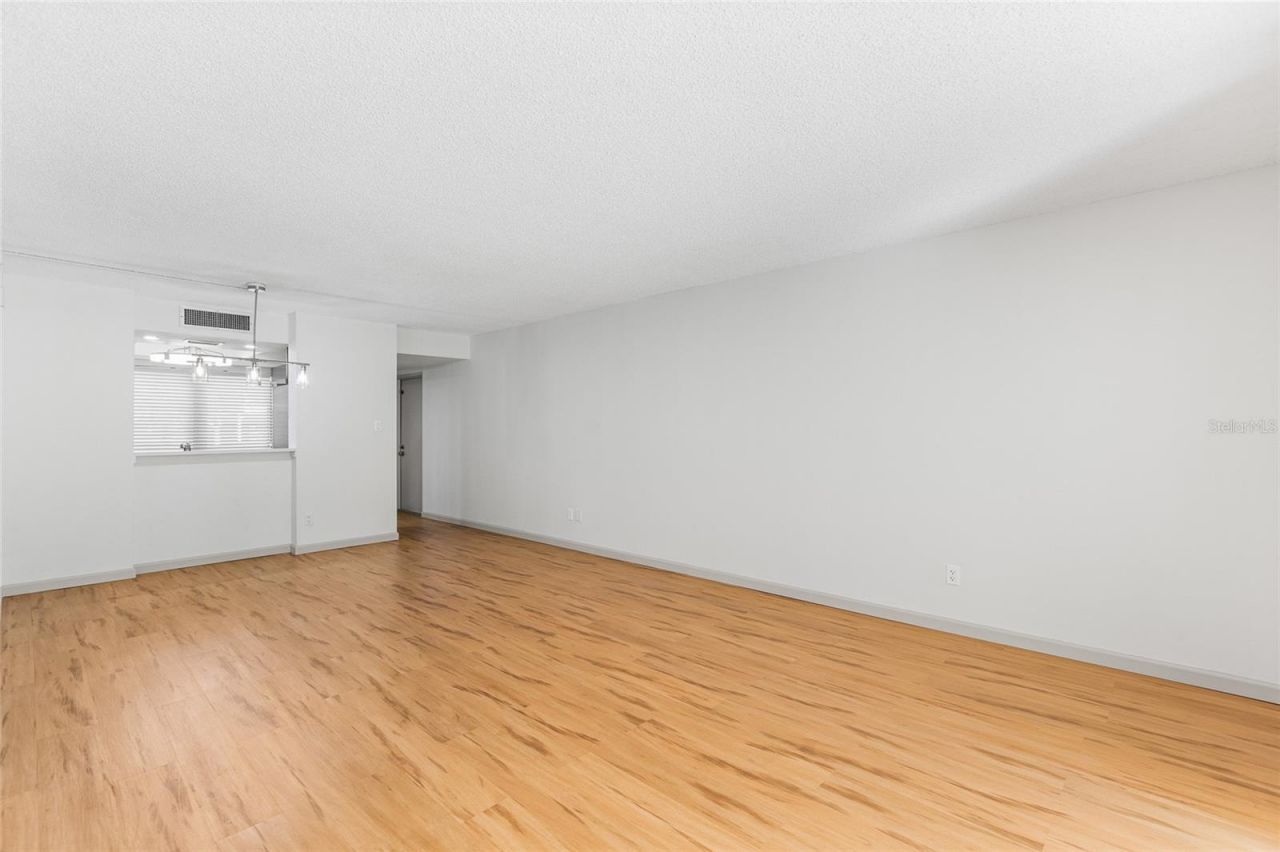13626 Greenfield Drive, Unit 109, Tampa, FL 33618 Photo