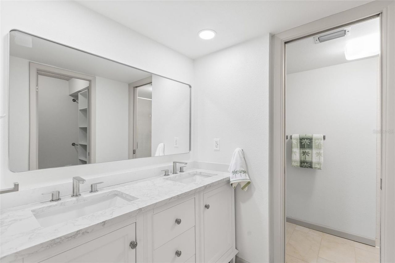 13626 Greenfield Drive, Unit 109, Tampa, FL 33618 Photo