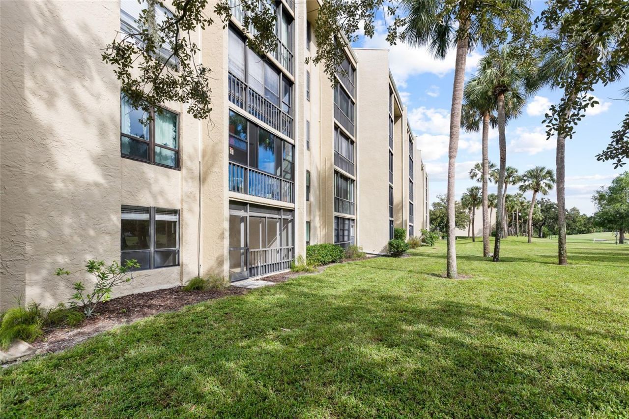 13626 Greenfield Drive, Unit 109, Tampa, FL 33618 Photo