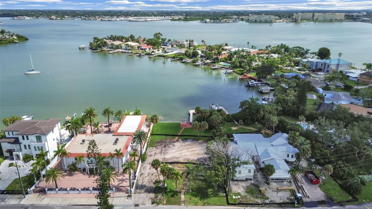 15601 Redington Drive, Redington Beach, FL 33708 Photo