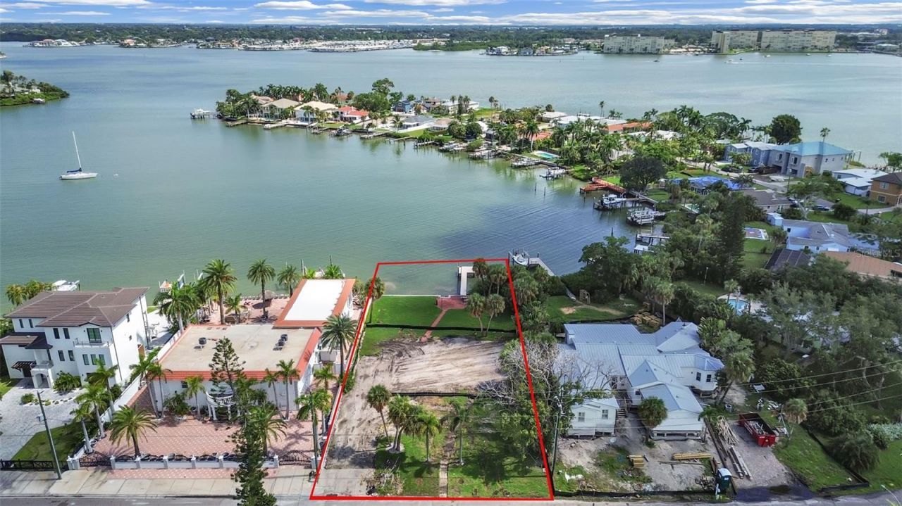 15601 Redington Drive, Redington Beach, FL 33708 Photo