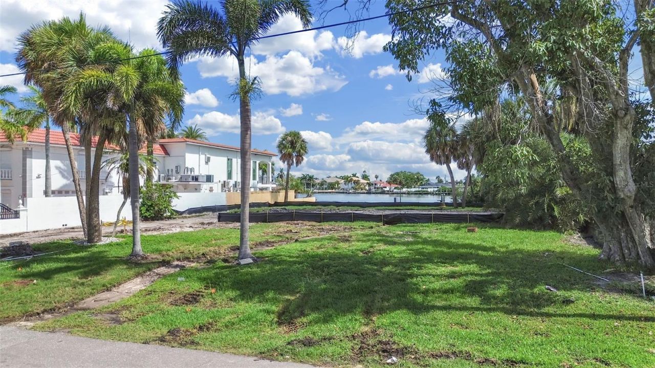 15601 Redington Drive, Redington Beach, FL 33708 Photo