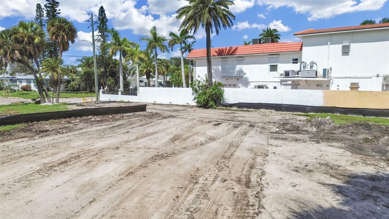 15601 Redington Drive, Redington Beach, FL 33708 Photo