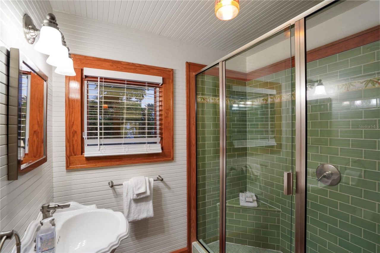 702 Pass A Grille Way , Saint Pete Beach, FL 33706 Photo