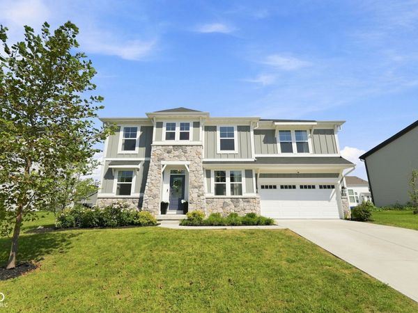 9936 Deep Royal Way, Indianapolis, IN 46239