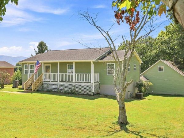 1580 Erwin Highway, Greeneville, TN 37745