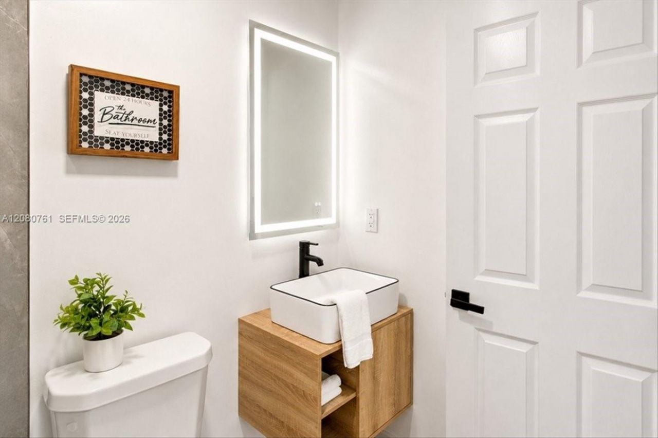 268 NW 34th St, Miami, FL 33127 Photo