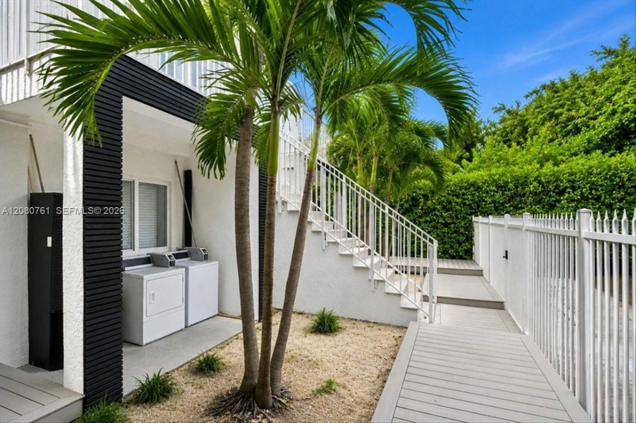 268 NW 34th St, Miami, FL 33127 Photo