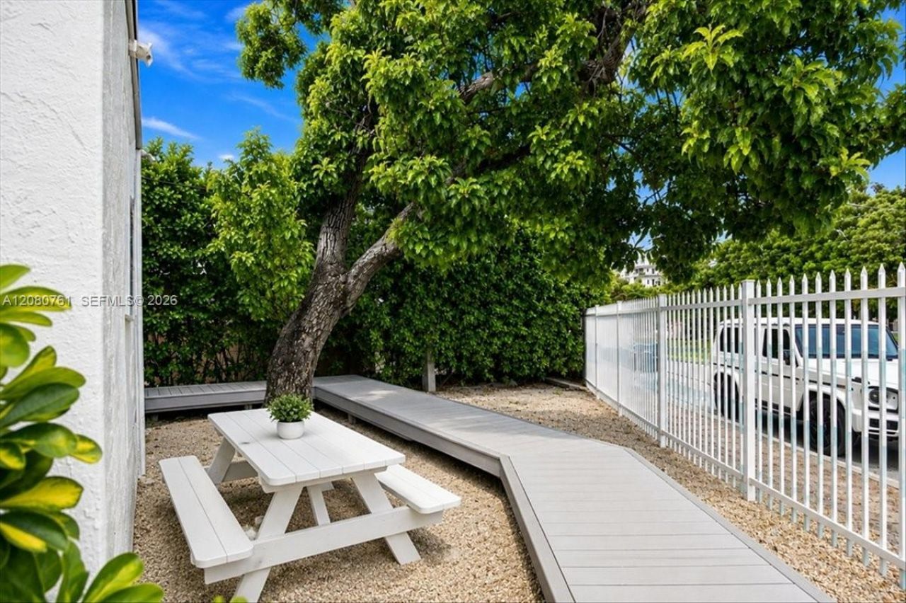 268 NW 34th St, Miami, FL 33127 Photo