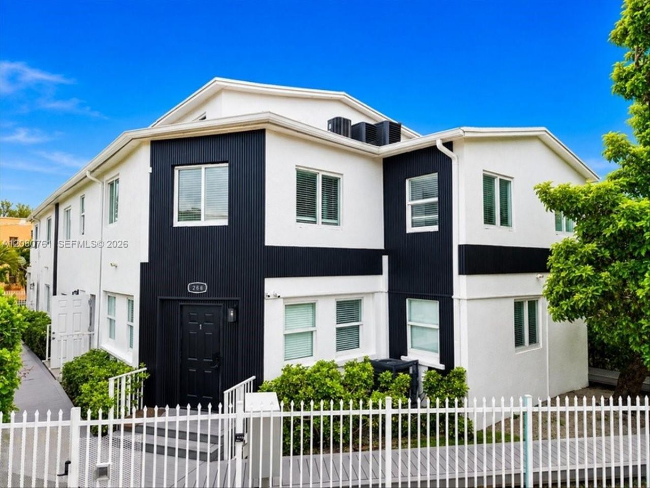 268 NW 34th St, Miami, FL 33127 Photo