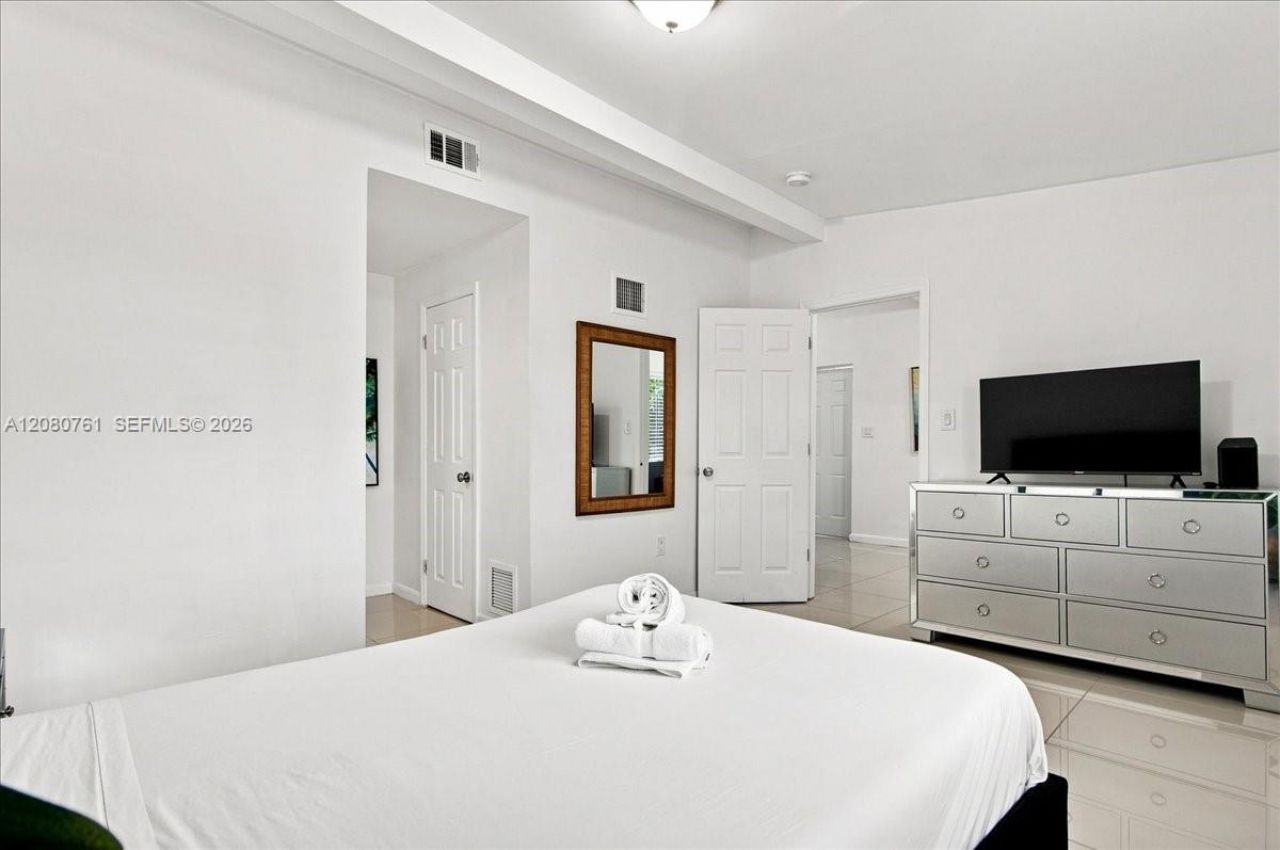 268 NW 34th St, Miami, FL 33127 Photo