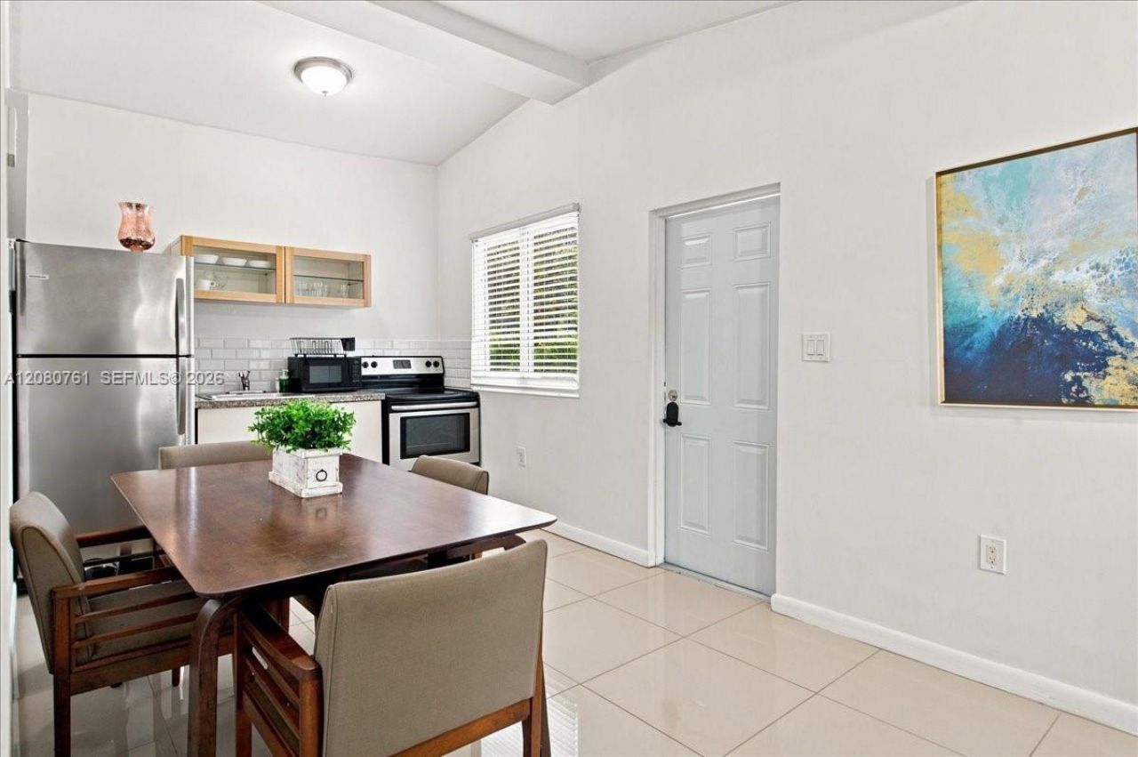 268 NW 34th St, Miami, FL 33127 Photo