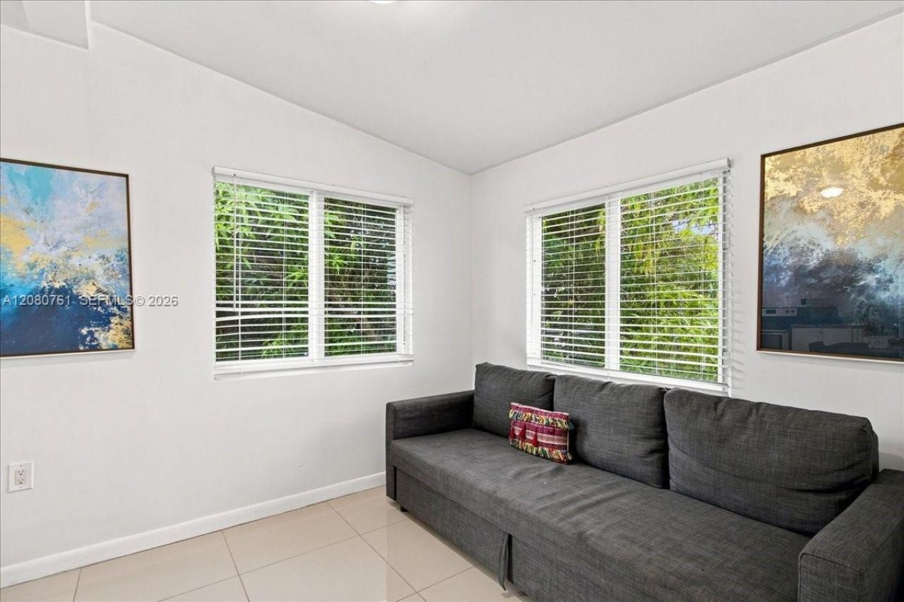 268 NW 34th St, Miami, FL 33127 Photo