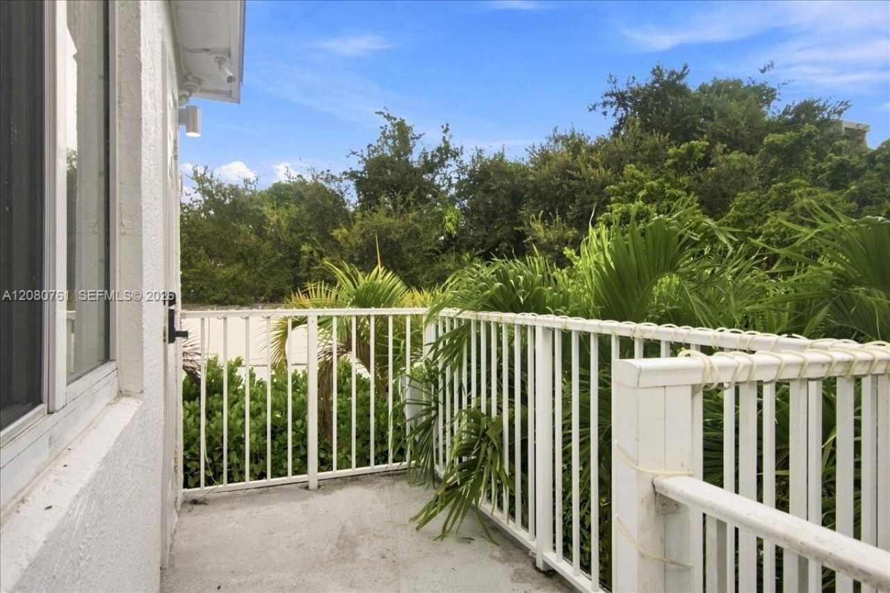 268 NW 34th St, Miami, FL 33127 Photo