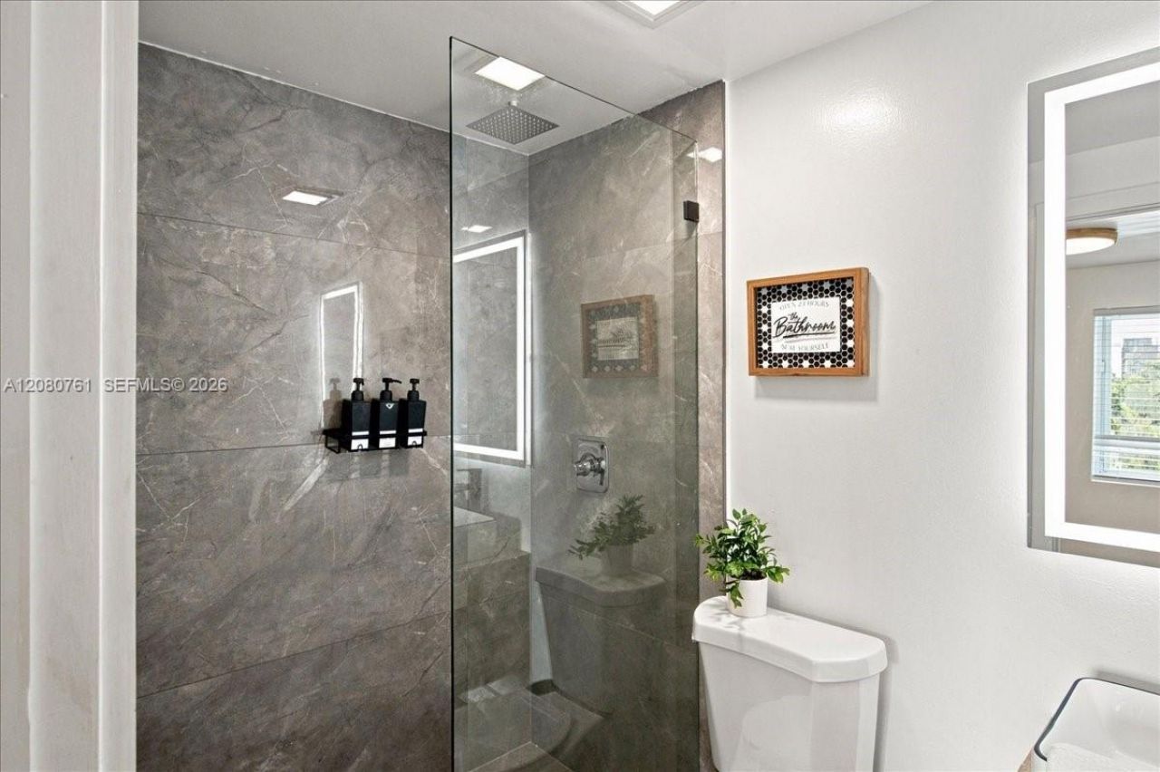 268 NW 34th St, Miami, FL 33127 Photo