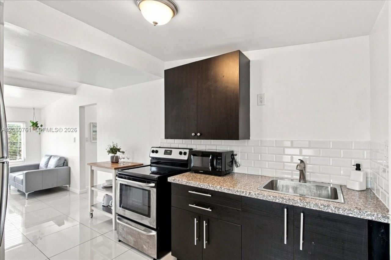 268 NW 34th St, Miami, FL 33127 Photo