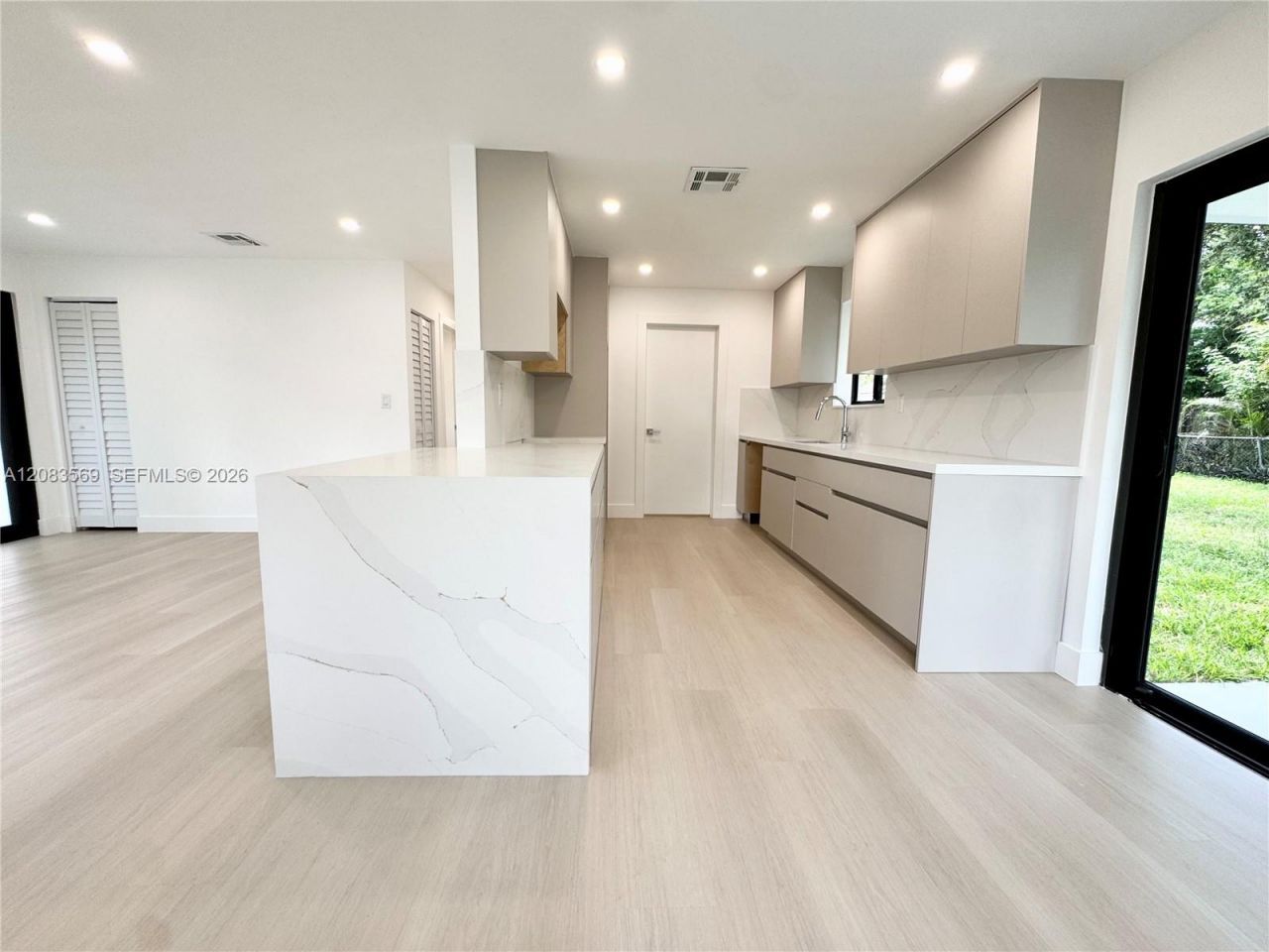 3820 NW 210th Ter , Miami Gardens, FL 33055 Photo