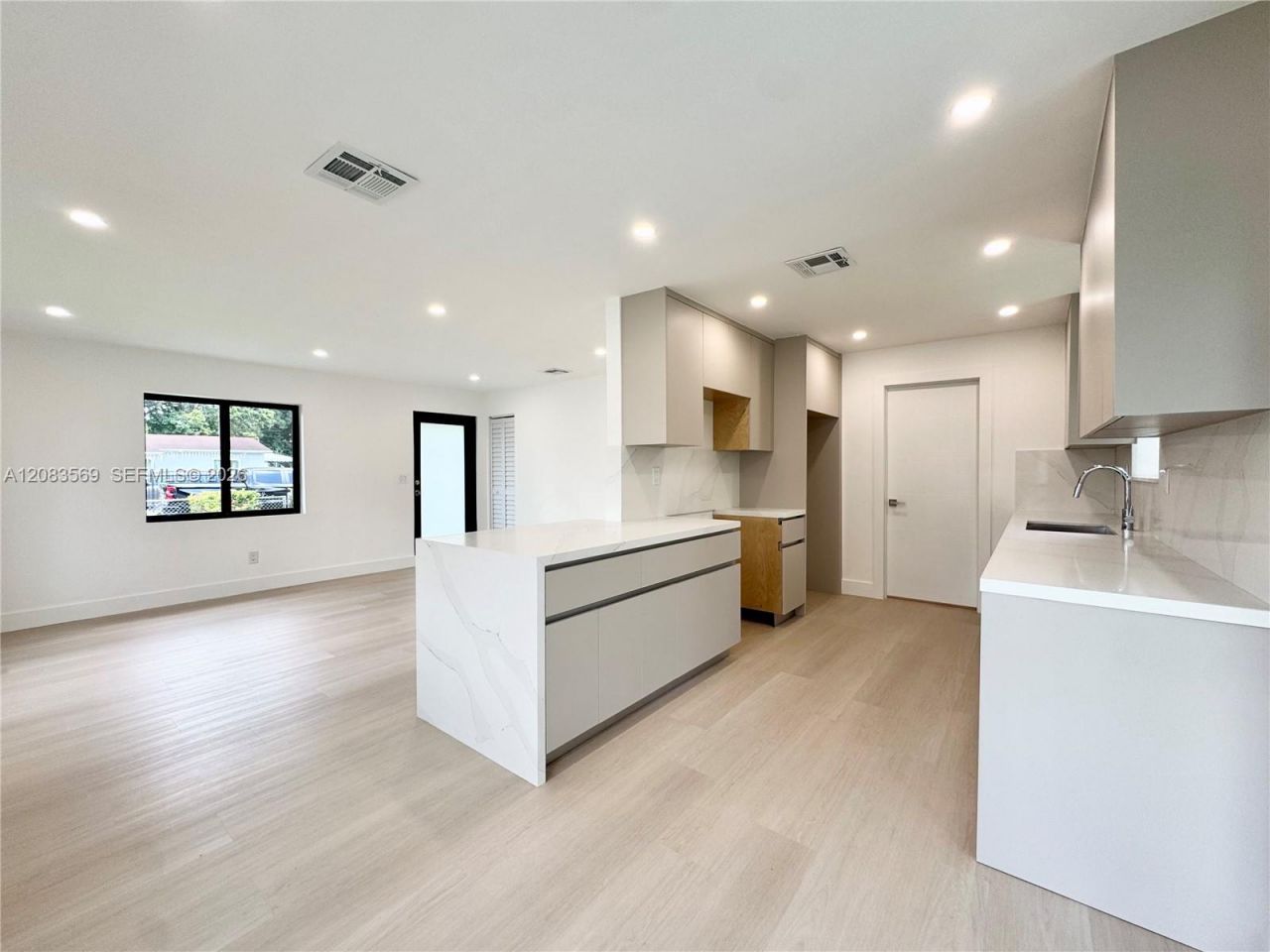 3820 NW 210th Ter , Miami Gardens, FL 33055 Photo
