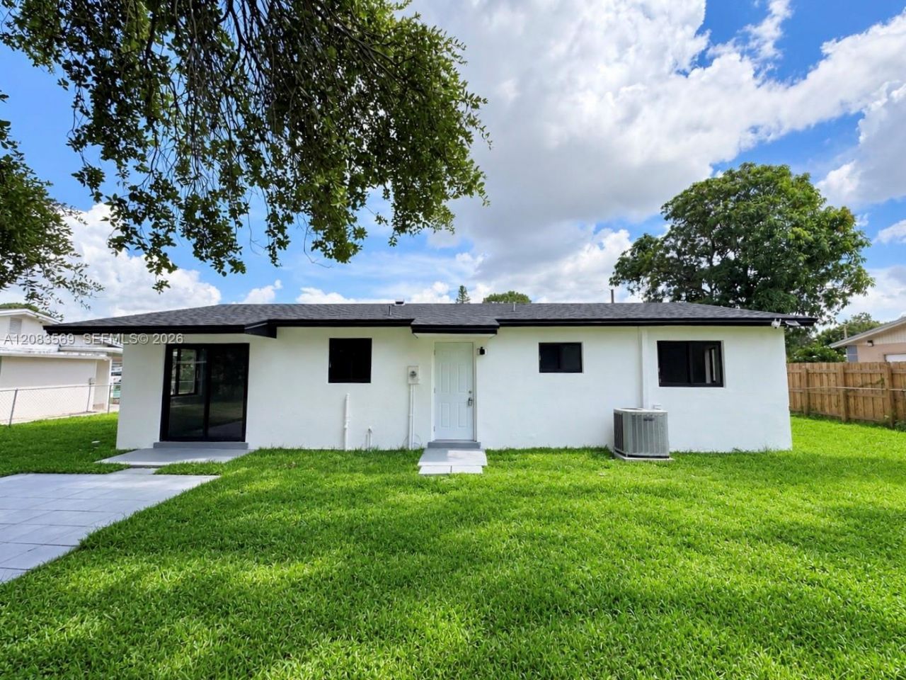 3820 NW 210th Ter , Miami Gardens, FL 33055 Photo