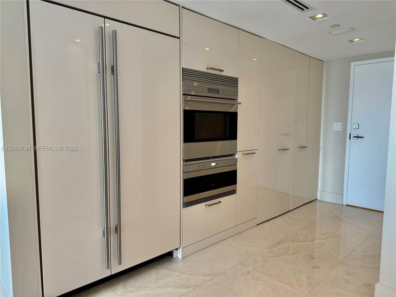 881 Ocean Dr , Unit 25E, Key Biscayne, FL 33149 Photo