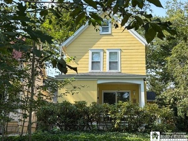 6 Crescent Avenue , Chautauqua, NY 14722