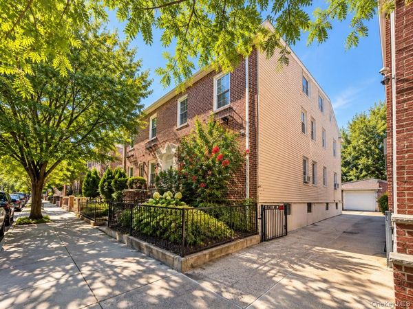 2030 27th Street, Astoria, NY 11105
