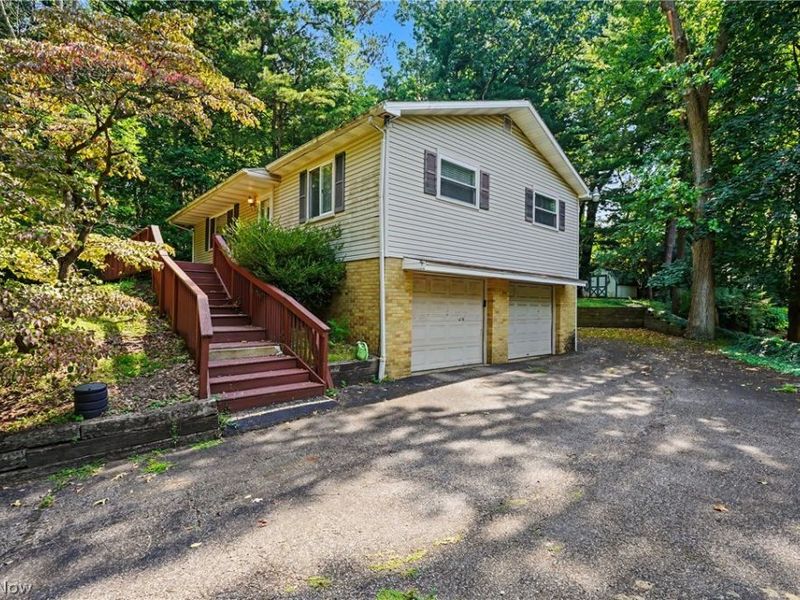 3087 Tower Hill Drive, Akron, OH 44319 Photo 4
