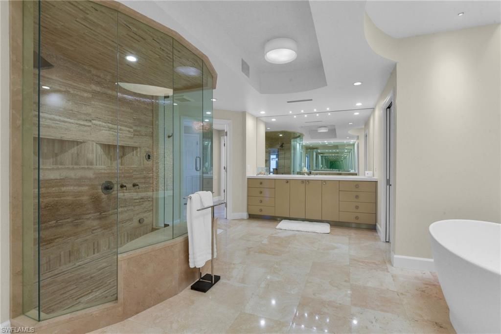 9811 Gulf Shore Dr , Unit PH 2, Naples, FL 34108 Photo